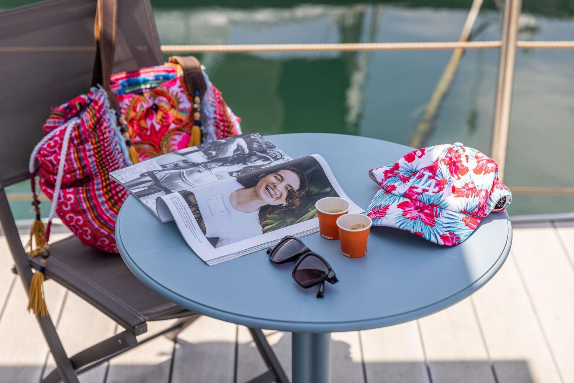 Marina Del Gargano Houseboat Botel Manfredonia
